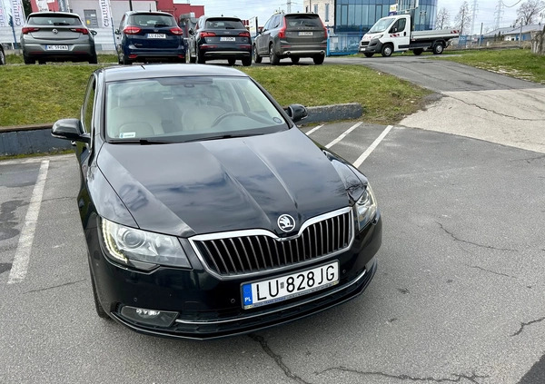 Skoda Superb cena 53900 przebieg: 212000, rok produkcji 2014 z Lublin małe 137